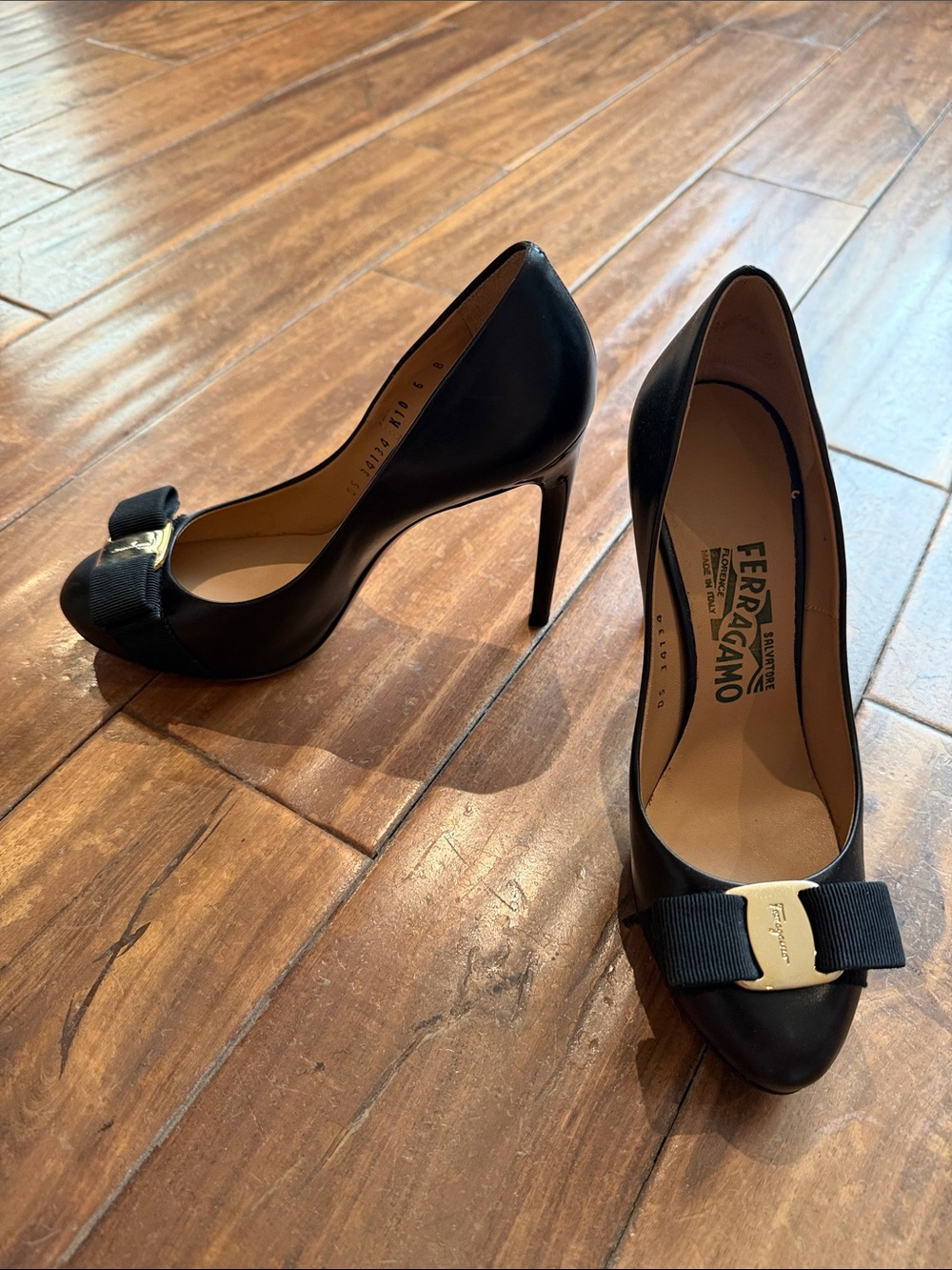 Salvatore Ferragamo Black Vara Bow Pumps with Gold Accent - Picture 3 of 6
